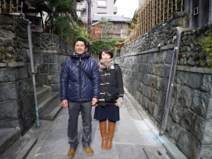 代表の深津晋太郎と職人の堀内千恵です。ちなみに夫婦で庭師をしています